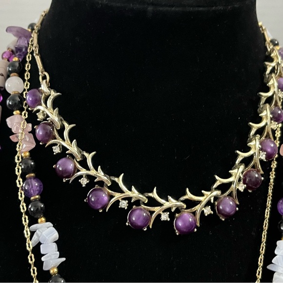 Lot of 16 Vintage Mixed Jewelry Items Purple/Blue/Grey Glass Stones Acrylic Etc - Picture 6 of 17